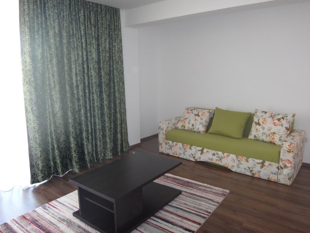 M13 Apartments Năvodari Extérieur photo