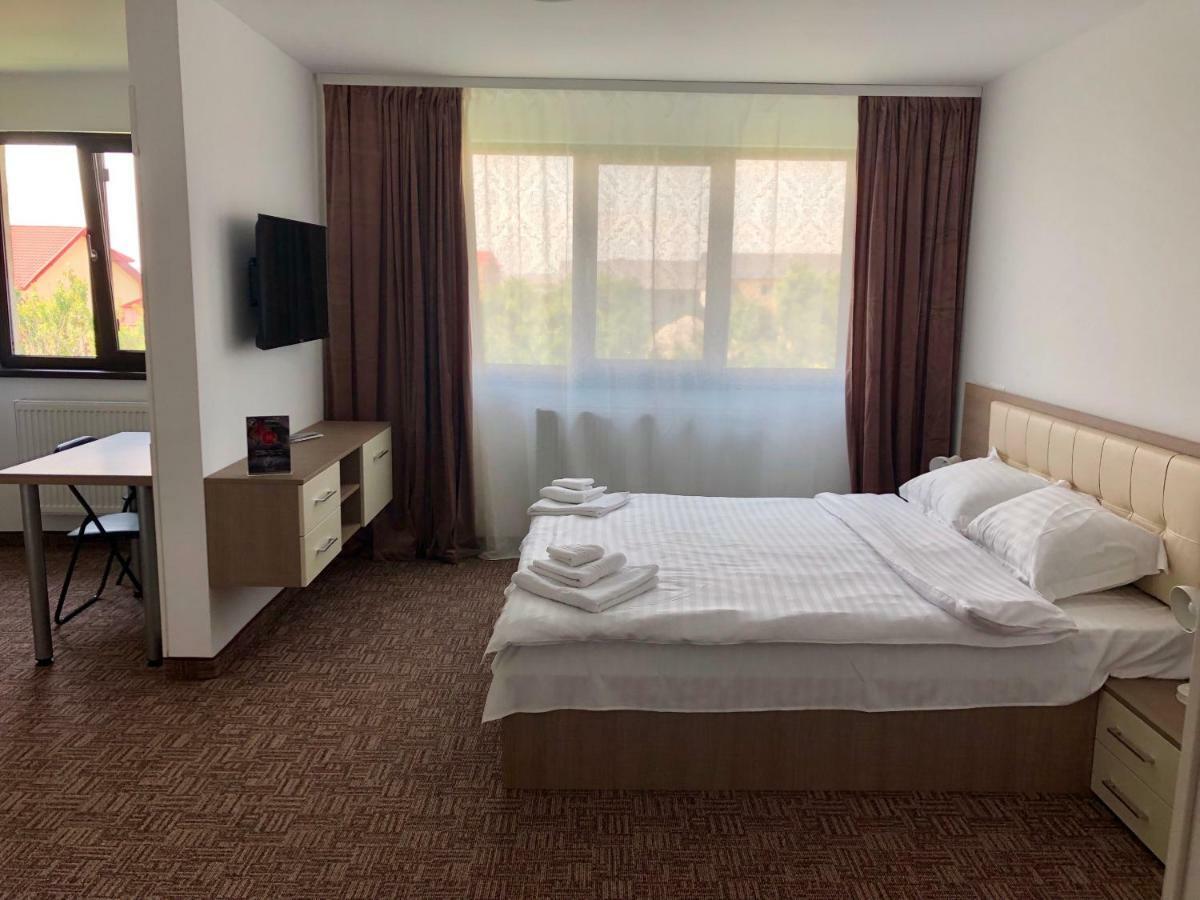 M13 Apartments Năvodari Extérieur photo